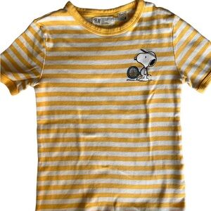 H&M Snoopy T-shirt. Size 6/7.